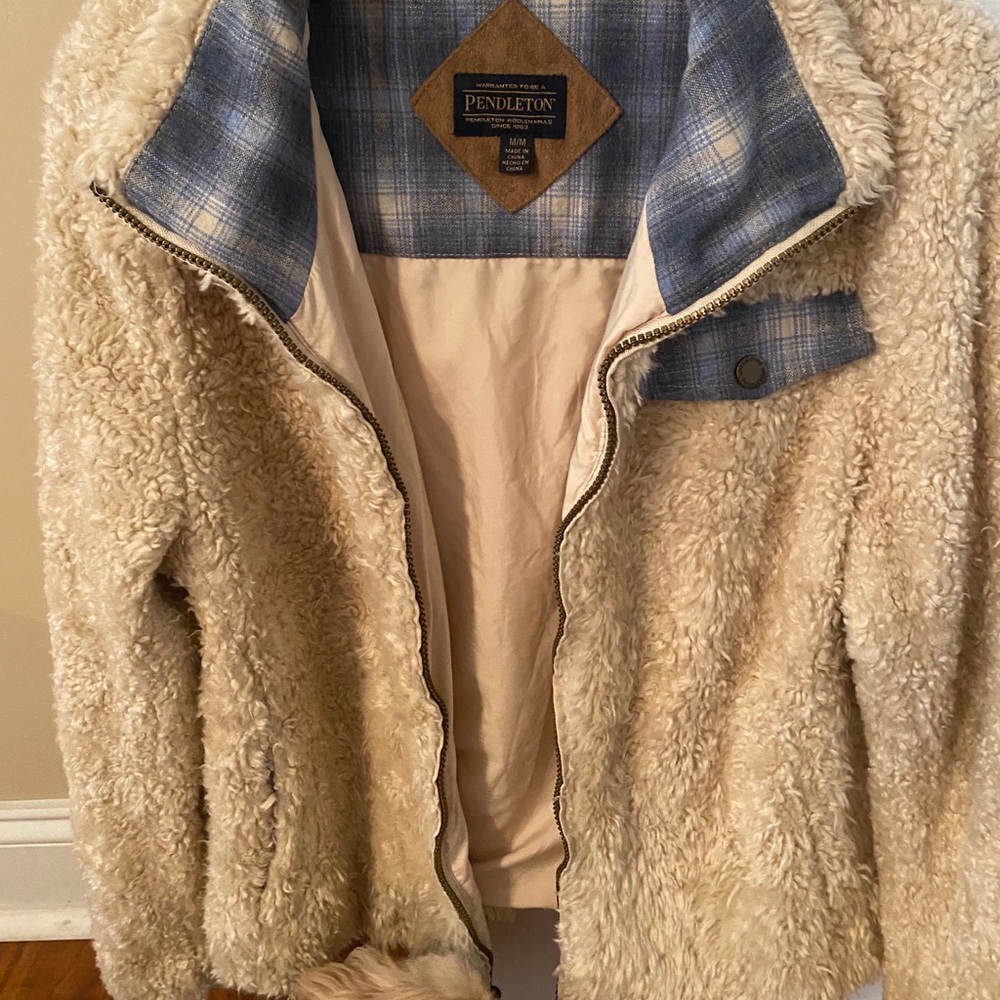 Women’s Tan Pendleton Jacket